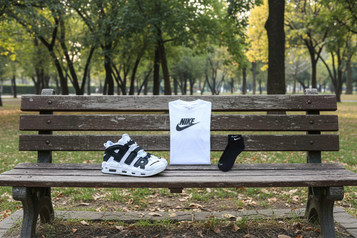 AIR MORE UPTEMPO Alb-Negru