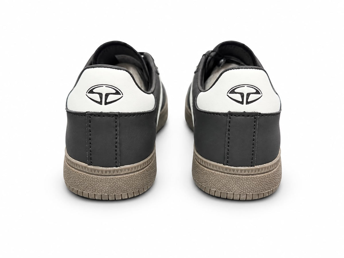 Sneakers Damă Sopran Black & White – Design Urban Retro, Accente Maro și Talpă Gum